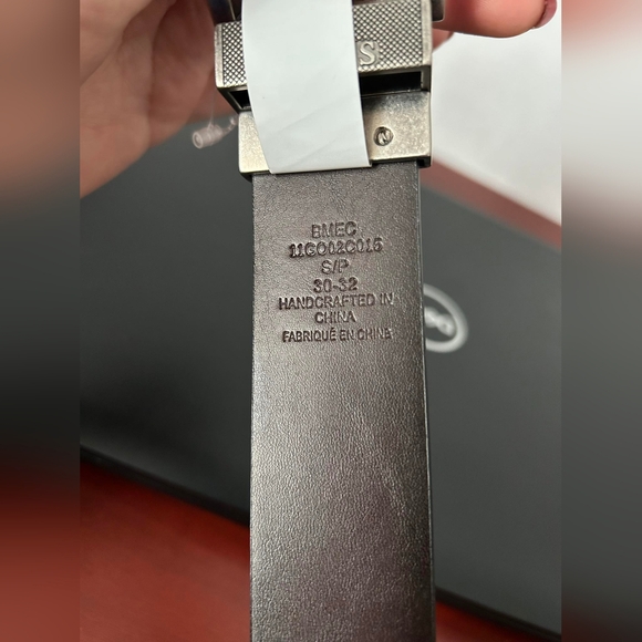 Guess men's reversible belt size S - Picture 4 of 4